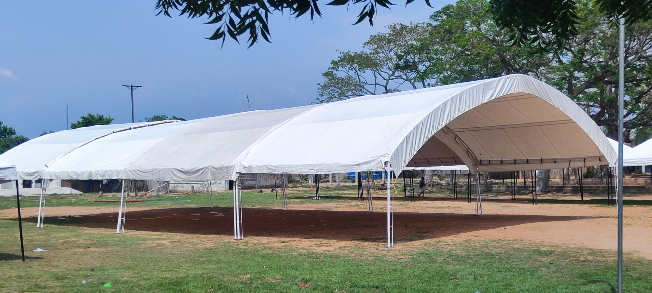 Carpas industriales resistentes a lluvia y viento zona Caribe Colombia